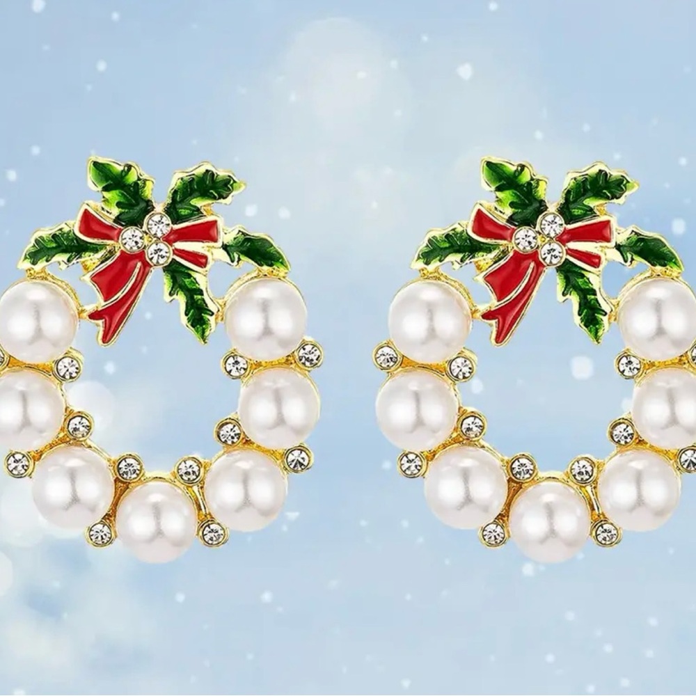 Festive Pearl and Holly Earrings